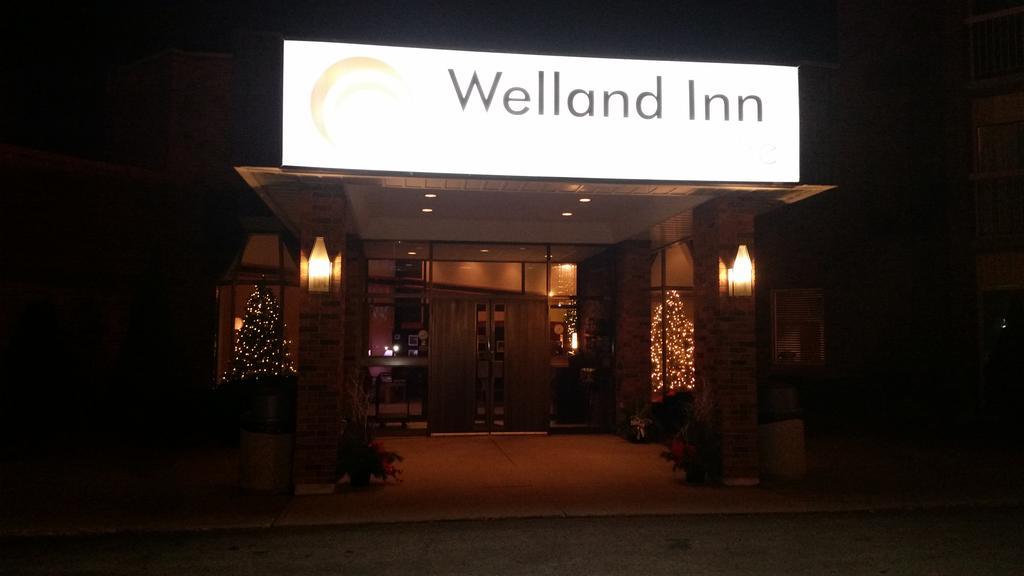 Canadas Best Value Inn Уэлленд Экстерьер фото
